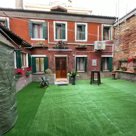 King's Garden Konukevi