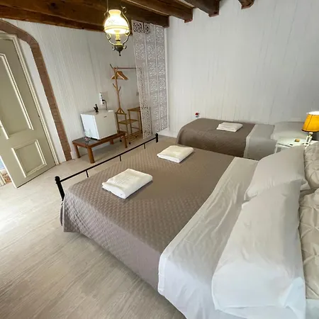 King's Garden בית הארחה *