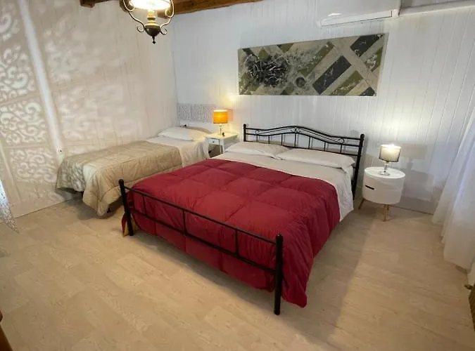 King's Garden Pensión *