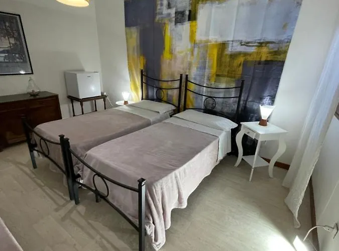 King's Garden Pensión *