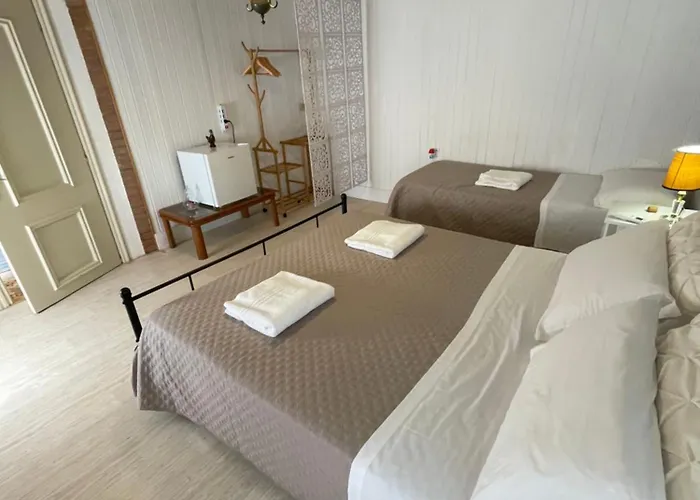 King's Garden Πανσιόν *