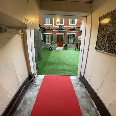 King's Garden Vendégház Velence