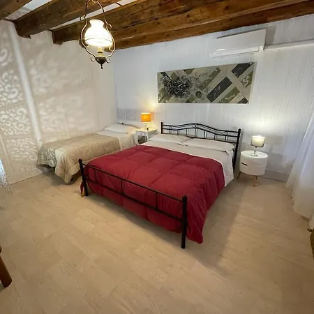 King's Garden Vendégház *